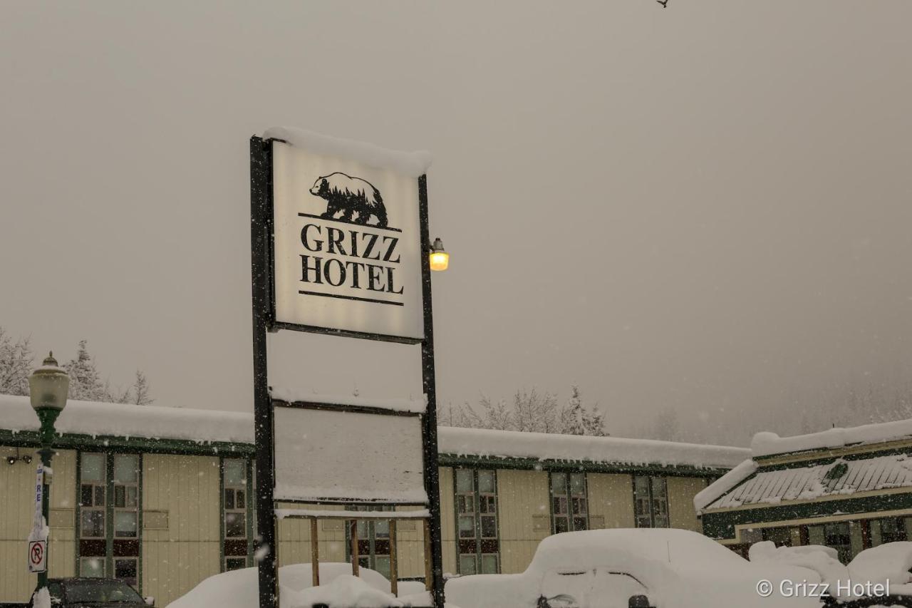 Grizz Hotel Revelstoke Zewnętrze zdjęcie